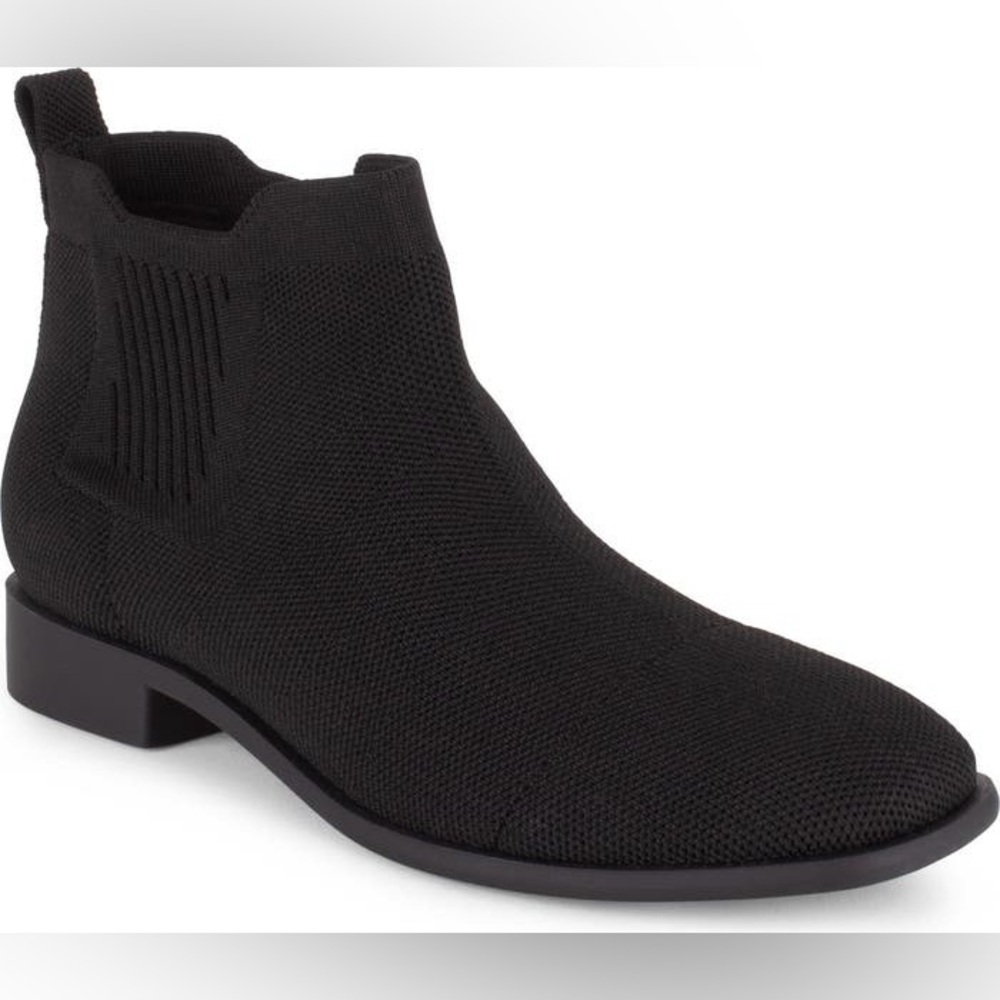 Roundabout Knit Bootie (Women) size 9 new with original box